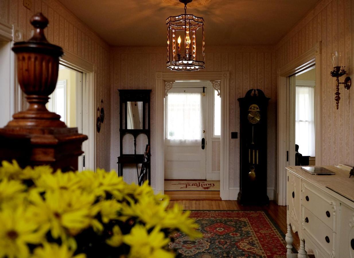 Guilford Bed And Breakfast エクステリア 写真