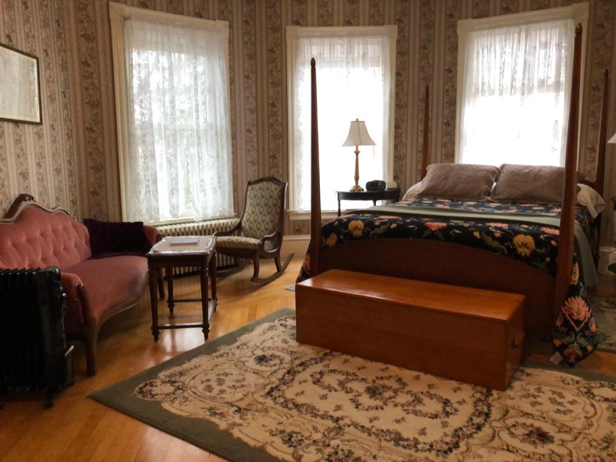 Guilford Bed And Breakfast エクステリア 写真