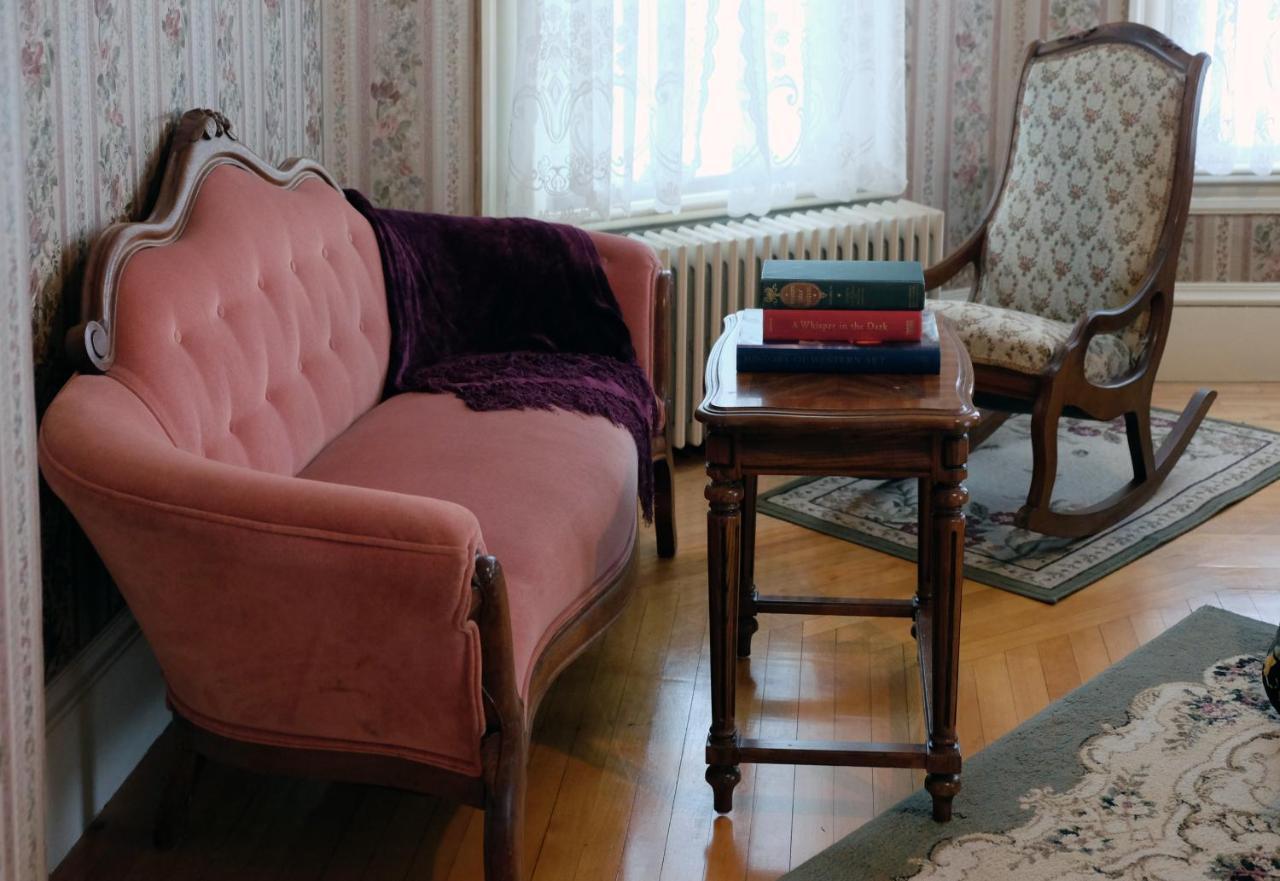 Guilford Bed And Breakfast エクステリア 写真